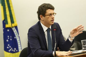 Salles diz que �leo no Nordeste vem 
