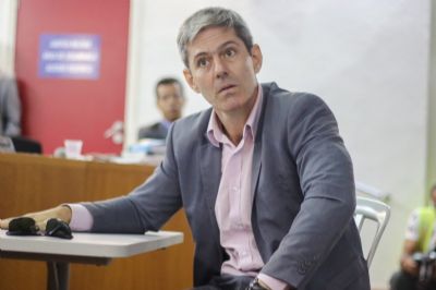 Ex-secret�rio se torna r�u acusado de atrapalhar investiga��o  durante 