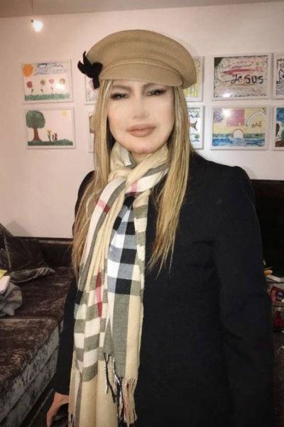 Cantora Rosanah se muda para a Europa: 'a m�sica brasileira est� muito malcuidada'