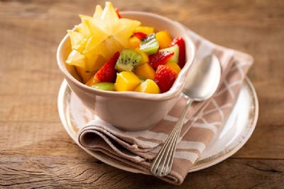 Salada de frutas com carambola
