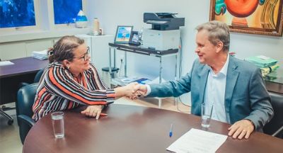 TRE e Seduc firmam parceria para beneficiar cidad�o com defici�ncia auditiva