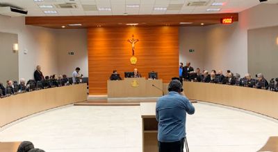 TJ abre sess�o para escolha de novos desembargadores