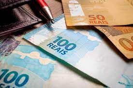 Sal�rio m�dio do brasileiro cresce para R$ 2.737 no 3� trimestre