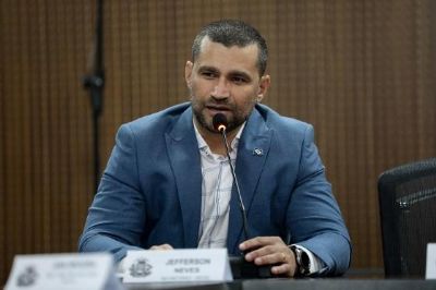Ex-secret�rio nega atrito com Mauro, e diz que vai focar na reelei��o da esposa