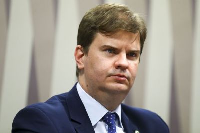 Governo anuncia novo programa habitacional neste m�s, diz ministro