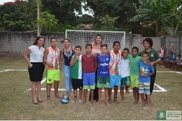 Cras de Santo Ant�nio do Leverger  recebe materiais de futebol e quadra de v�lei