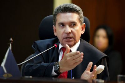 ​Presidente do TCE descarta nova interven��o na Sa�de