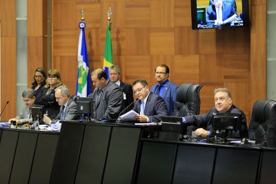 Deputados confirmam ambiente tenso entre Legislativo e Executivo de MT; avalia��o � de que esperaram demais