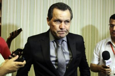 Crime prescreve e Silval Barbosa se livra de condena��o por Caixa na campanha