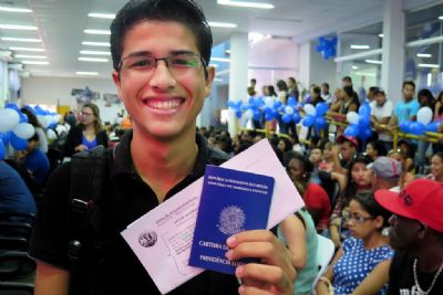 Mato Grosso oferta 1.501 vagas de emprego pelo Sine nesta semana