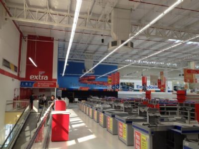 Extra de V�rzea Grande fecha por tempo indeterminado