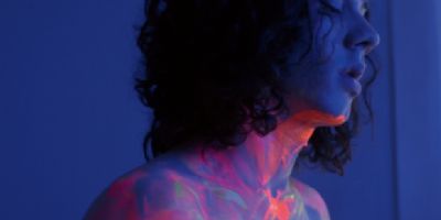 Drama brasileiro 'Tinta Bruta' � exibido no Cine Teatro de Cuiab�
