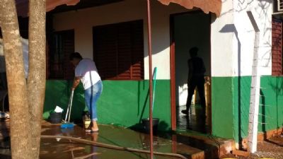 Voltar Reeducandos s�o empregados na organiza��o de exposi��o agropecu�ria