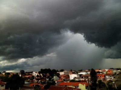 24 munic�pios de MT est�o em estado de alerta por risco de temporais