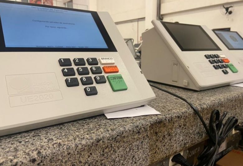Como funciona a totaliza��o dos votos e o que s�o os boletins de urna