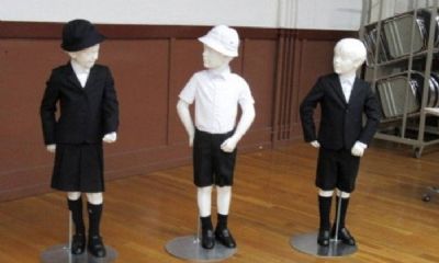Escola p�blica japonesa � criticada por adotar uniformes da Armani