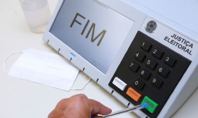 Falta de justificativa por n�o votar impede expedi��o de documentos