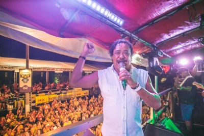 Compadre Washington, do � o Tchan, � internado no Hospital das Cl�nicas, em SP