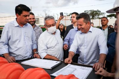 ​Governador vistoria obras de ETA em V�rzea Grande
