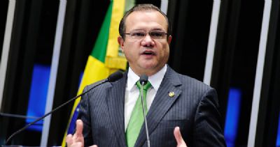 Senador cita caos da Covid e cobra uni�o pol�tica de Mauro e Emanuel