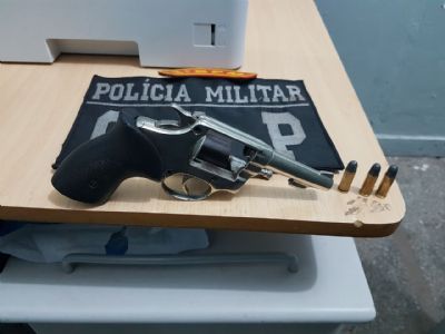 Assaltantes roubam com�rcio no Dr F�bio