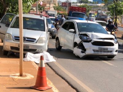 Falta de aten��o provocou morte de pastor na Miguel Sutil e Deletran apura se condutora falava ao celular