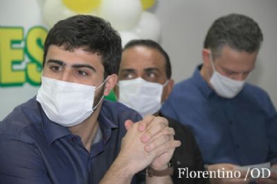 Emanuelzinho oficializa candidatura em VG com seis partidos e tem Wiltinho como vice