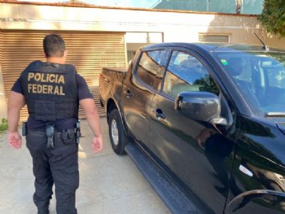 PF cumpre mandados em MT e RO contra 'coiotes' que atravessam pessoas para os EUA