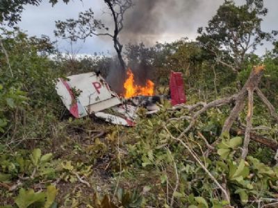 Falha no motor pode ter causado queda de aeronave que matou duas pessoas carbonizadas