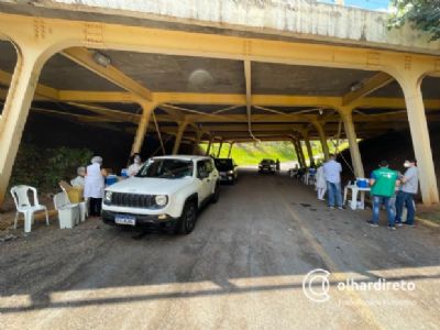 Emanuel anuncia para a pr�xima semana drive-thru de vacina��o no Sesi Papa ou UFMT e outros quatro polos