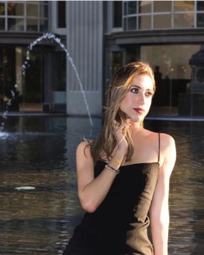 Nanda Mallet. Linda, define!