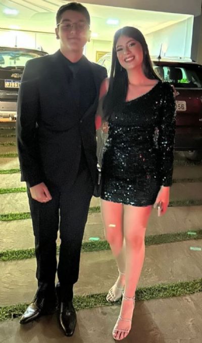 23 de junho: Festa de 15 anos de Malu Lima Ribeiro - filha dos meus amigos Gabi Novis e Leonardo Oliveira