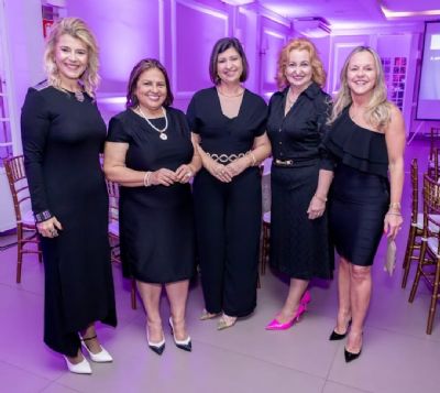 ​Mulheres proativas, queridas amigas enfeitando a coluna de hoje!