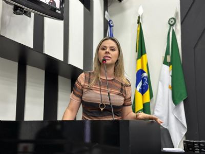 Vereadora deixa em aberto poss�vel filia��o no PL durante janela partid�ria