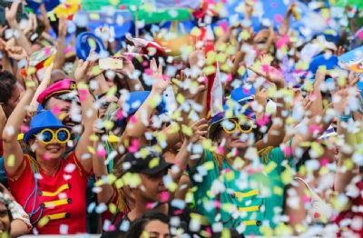 ​Per�odo de Carnaval requer cuidados especiais com alimenta��o e hidrata��o