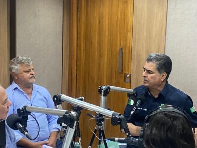 Prefeito acredita em conspira��o em seu afastamento