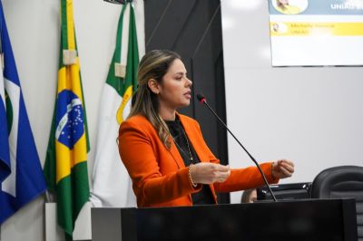 ​Vereadora denuncia atraso na entrega de materiais did�ticos em escolas de Cuiab�