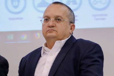 Roda de Entrevista recebe hoje o ex-governador de MT, Pedro Taques