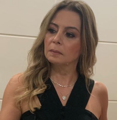 Rosana Caldas. Ju�za do TRT/MT. Poeta. Premiada. Talentosa. Minha amiga!