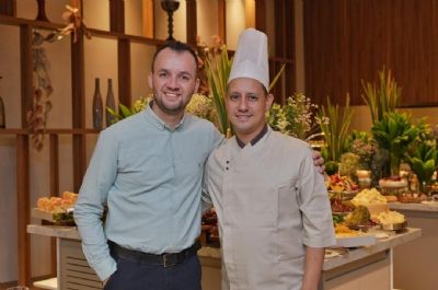 ​Grande festa no Hotel Deville Prime! Eu fui!