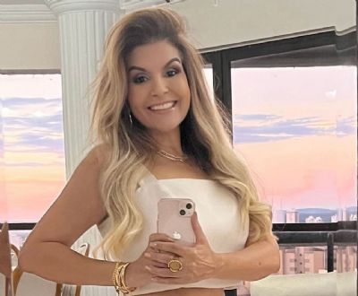 ​Adriane Gris�lia, enfeitando a Coluna de hoje!