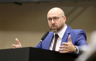 Deputado Beto se diz apto a ocupar cargo e nega atrito com Janaina