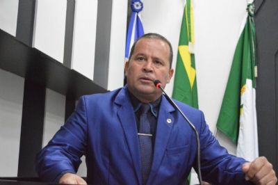 Vereador espera retorno do PL que institui cemit�rios para pets � C�mara de Vereadores para buscar apoio