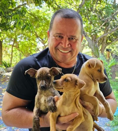 Sargento Vidal orienta popula��o sobre cuidados com os pets