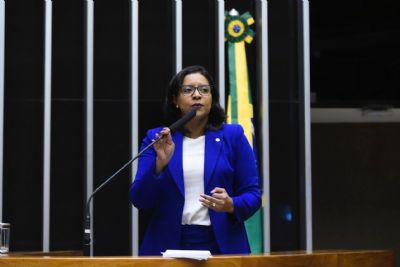 Gisela Simona celebra 34 anos do C�digo de Defesa do Consumidor