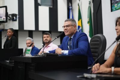 Vereador cria leis e projetos que definem prioridades e inclus�o para pessoas com Autismo