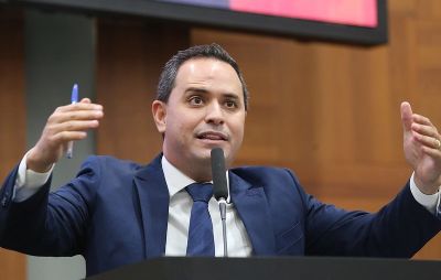 Projeto de Diego Guimar�es quer incluir teste de muta��o gen�tica para preven��o do c�ncer em mulheres