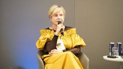 Autora de projetos em defesa da mulher, senadora � homenageada em eventos contra a viol�ncia dom�stica em SP