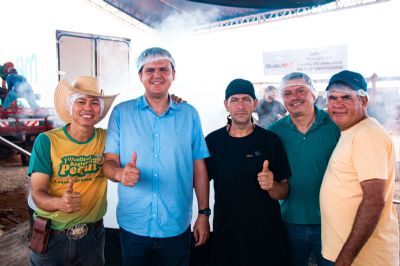 Thiago Silva comemora o sucesso do 4� Festival Regional do Pequi em Pontal do Araguaia