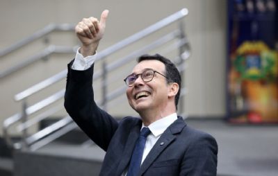 Projeto de L�dio que permite aos servidores terem MEI � aprovado na Assembleia